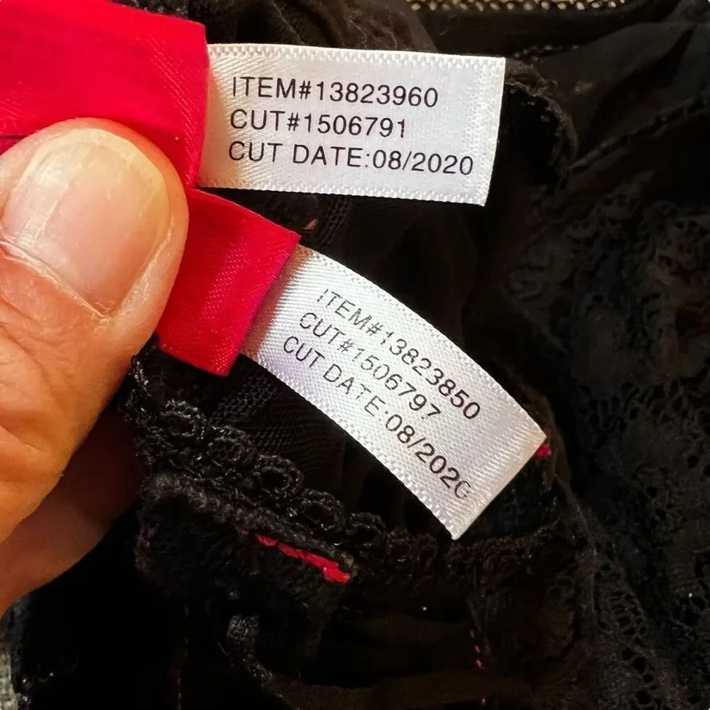 Torrid x Betsey Johnson Womens 2X Top 1X Bottoms Lace Corset High Waist Thong - Picture 9 of 9